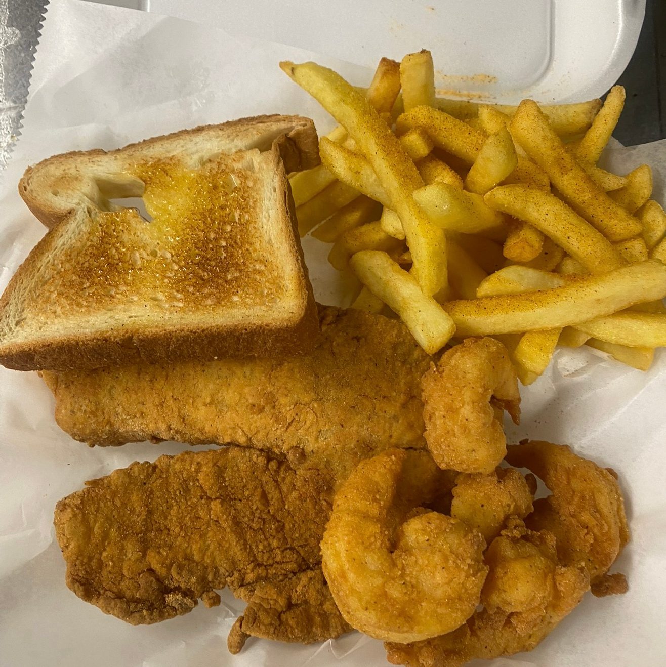 11am-4PM Lunch Special (1 Sm Tilapia, 5 MD Shrimp, One Toast, Fries and MD Drink).